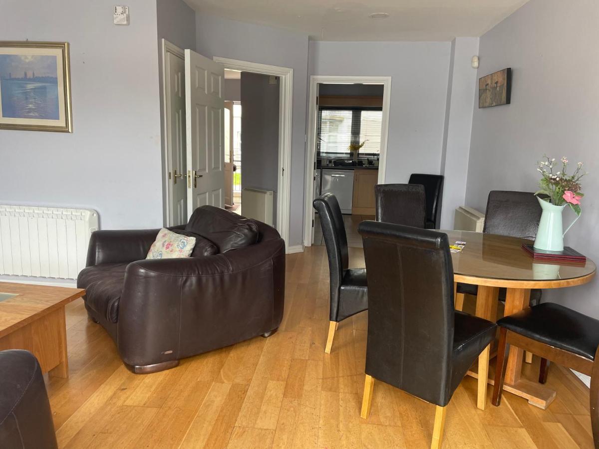Five Bedroom Waterfront House Carrick-on-Shannon Экстерьер фото
