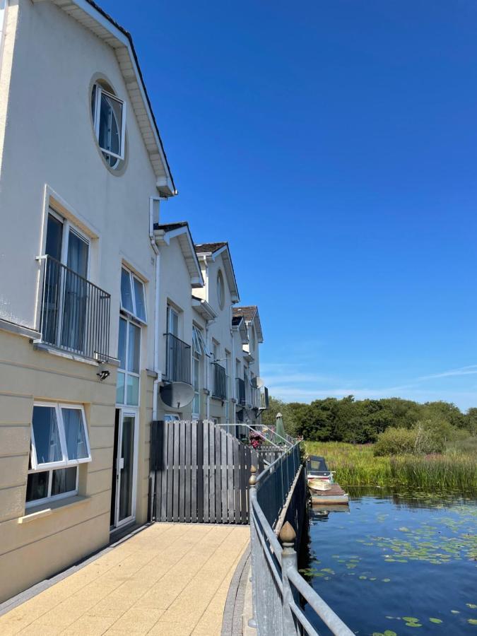 Five Bedroom Waterfront House Carrick-on-Shannon Экстерьер фото